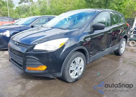 2013 Ford Escape S z USA, uszkodzony, nr VIN 1FMCU0F75DUC33792